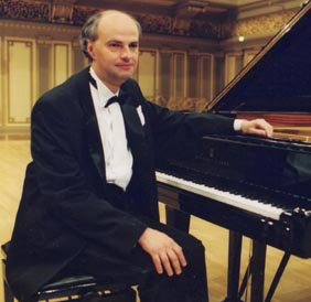 Viniciu Moroianu - pianoforte